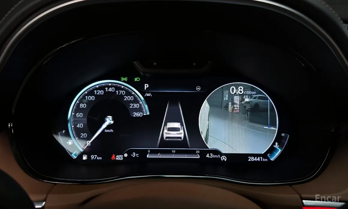 Фото 8 - Genesis GV70