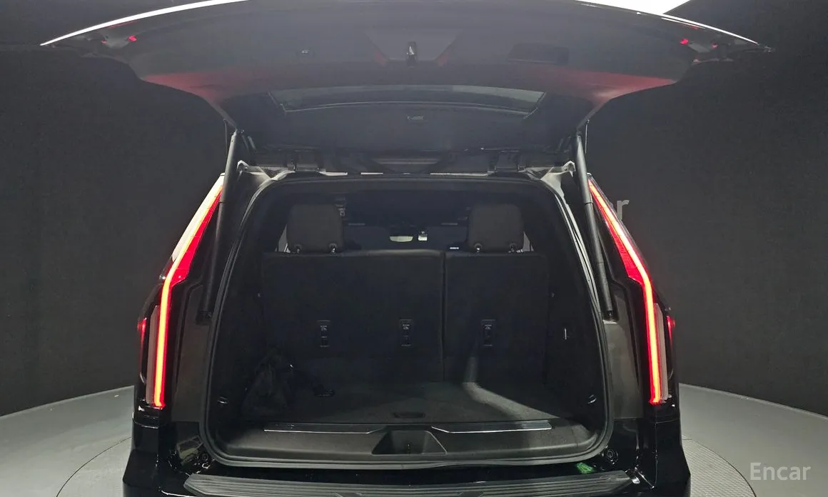 Фото 20 - Cadillac Escalade