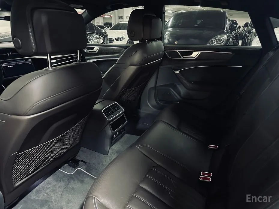 Фото 11 - Audi A7