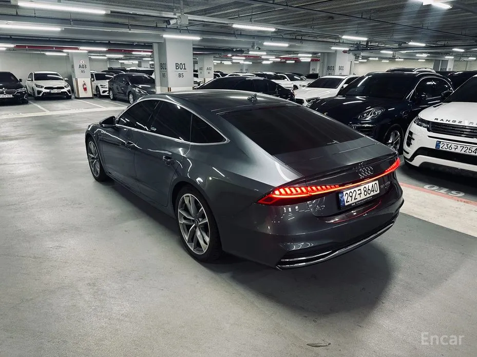 Фото 3 - Audi A7