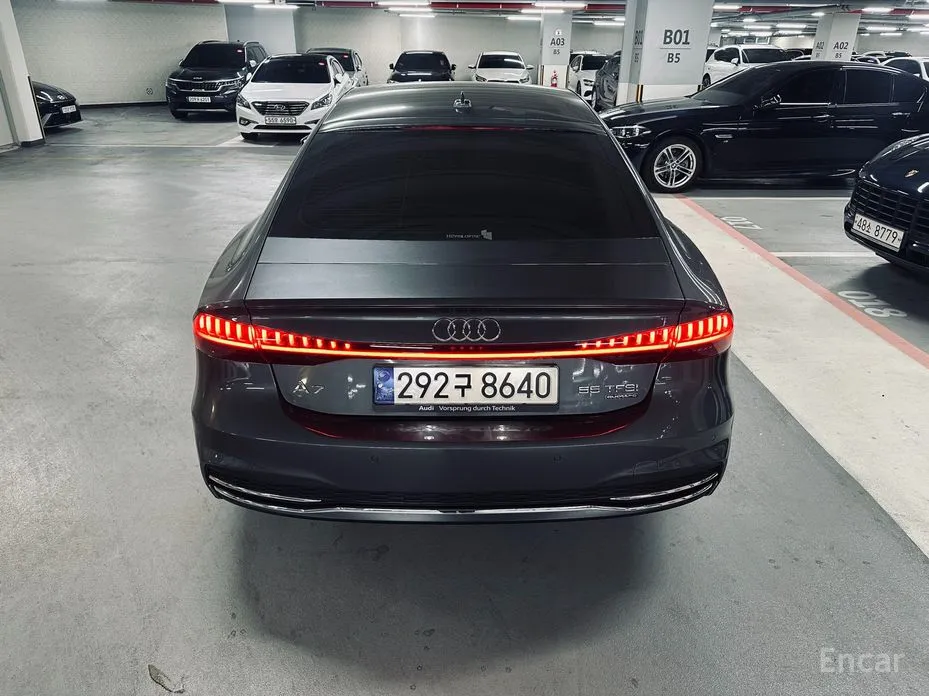 Фото 5 - Audi A7