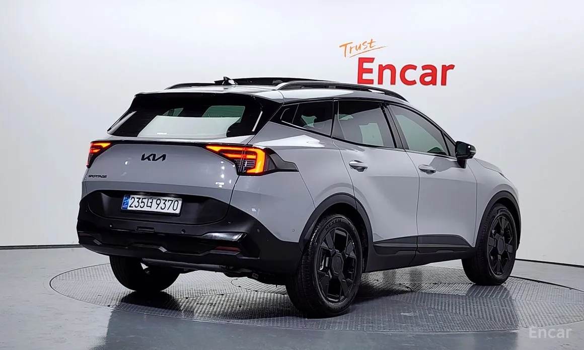 Фото 2 - Kia Sportage