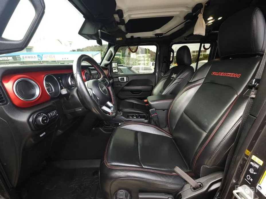 Фото 8 - Jeep Gladiator