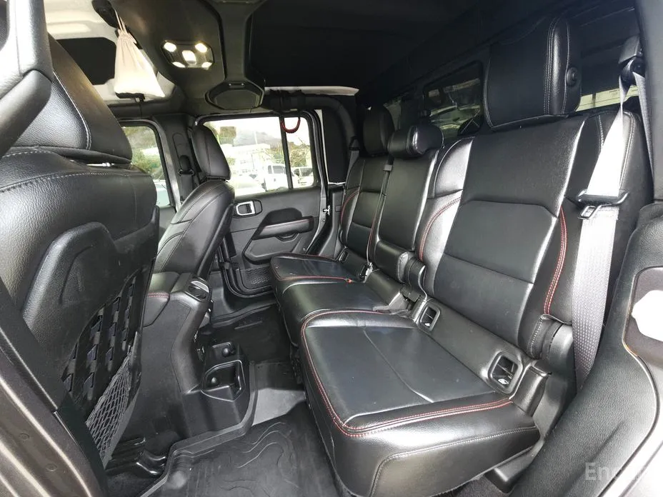 Фото 9 - Jeep Gladiator