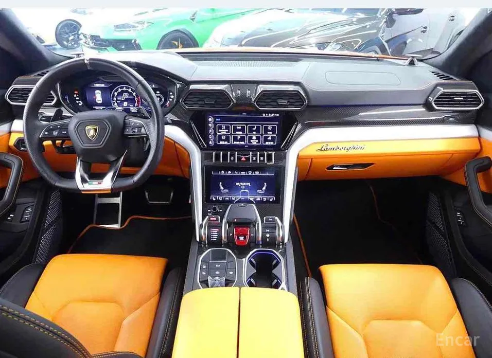 Фото 4 - Lamborghini Urus