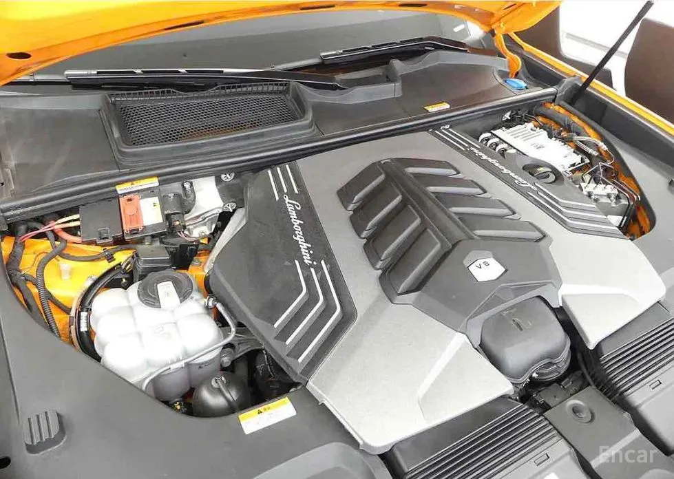 Фото 5 - Lamborghini Urus