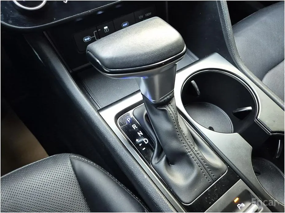 Фото 9 - Hyundai Sonata