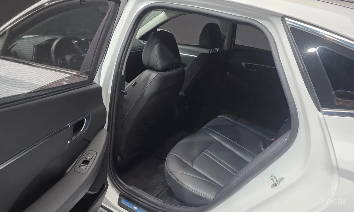 Фото 11 - Hyundai Sonata