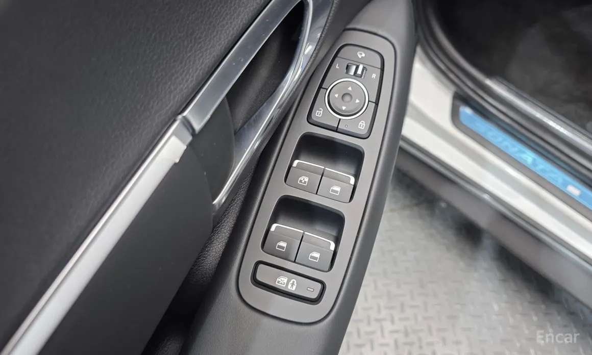 Фото 14 - Hyundai Sonata