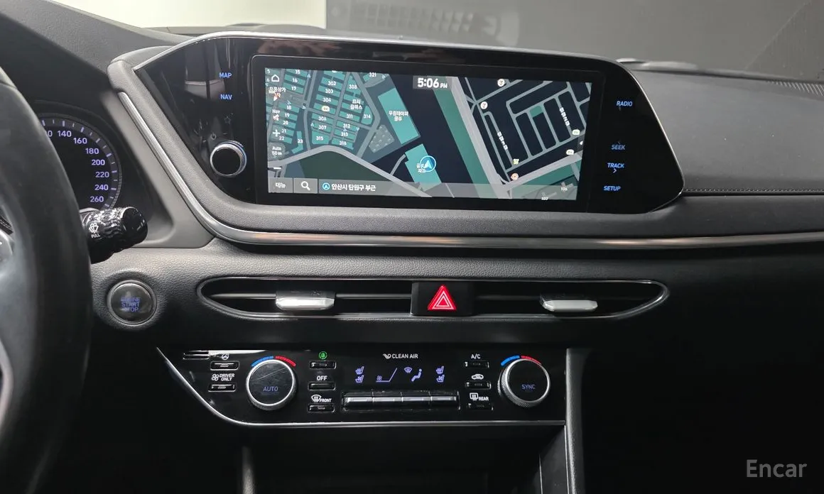 Фото 18 - Hyundai Sonata