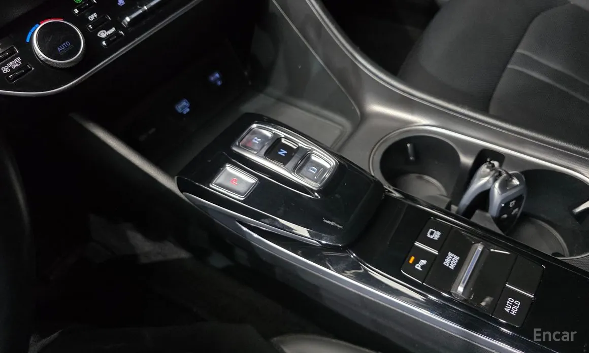 Фото 9 - Hyundai Sonata