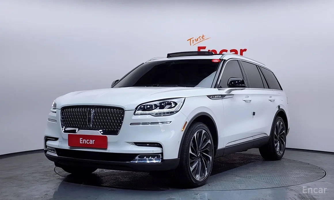 Фото 1 - Lincoln Aviator