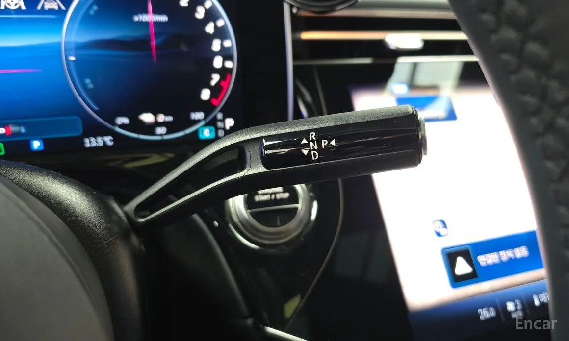 Фото 9 - Mercedes-Benz E-Class