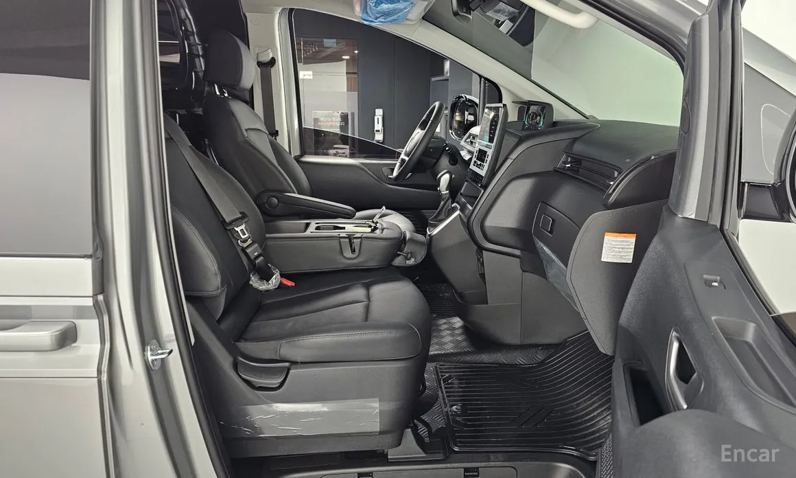 Фото 11 - Hyundai Staria