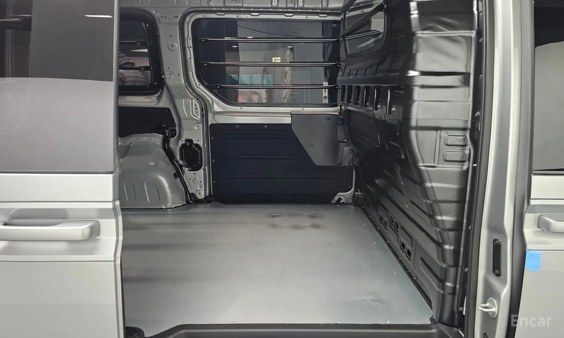 Фото 12 - Hyundai Staria