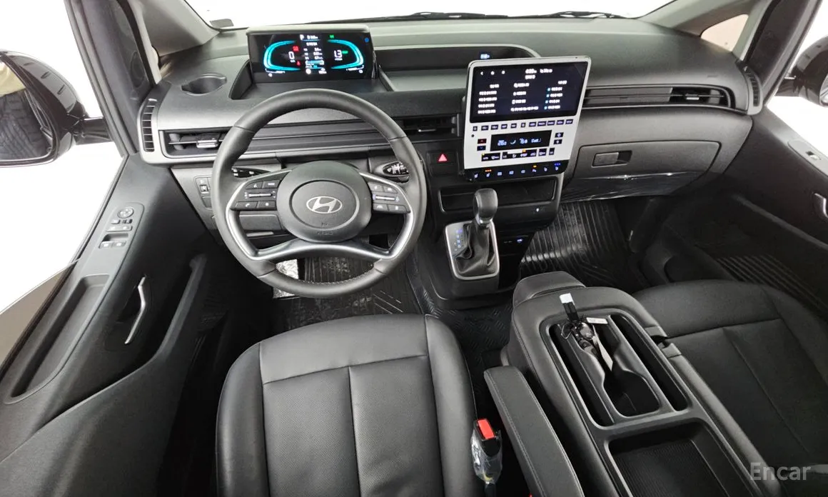 Фото 7 - Hyundai Staria