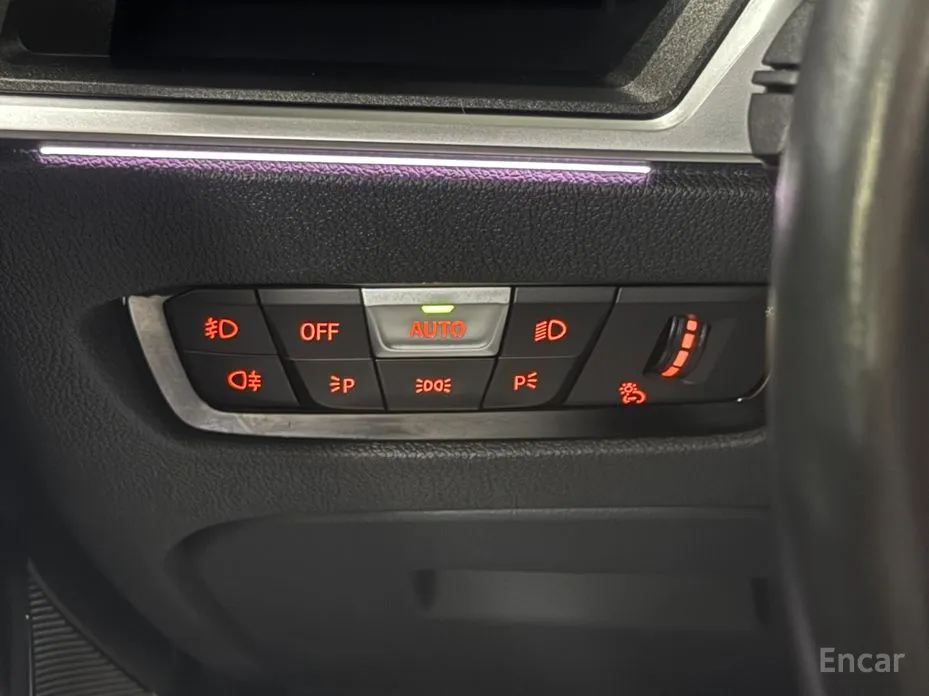 Photo 12 - BMW 3 Series