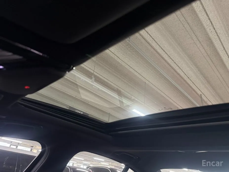 Photo 16 - BMW 3 Series