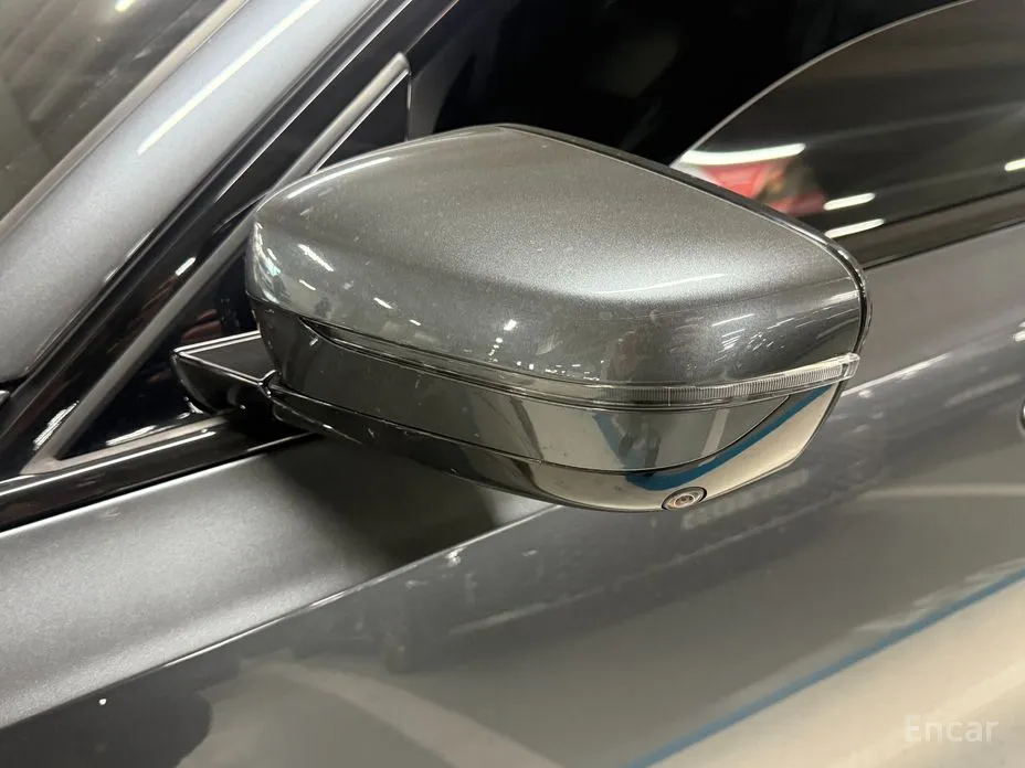 Photo 18 - BMW 3 Series