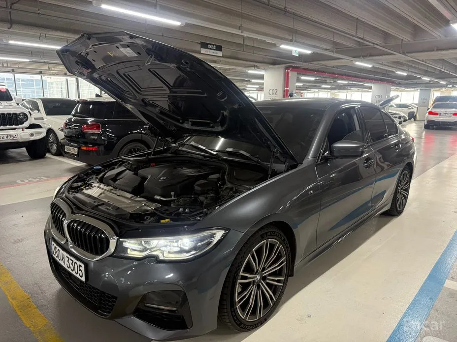 Photo 6 - BMW 3 Series