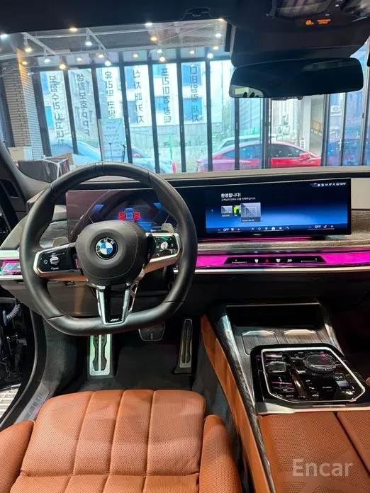 Фото 13 - BMW 7 Series