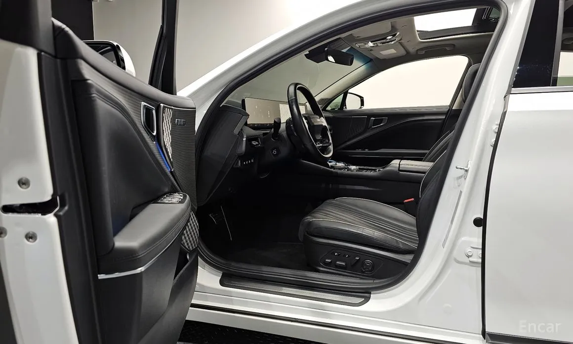 Фото 10 - Kia K8