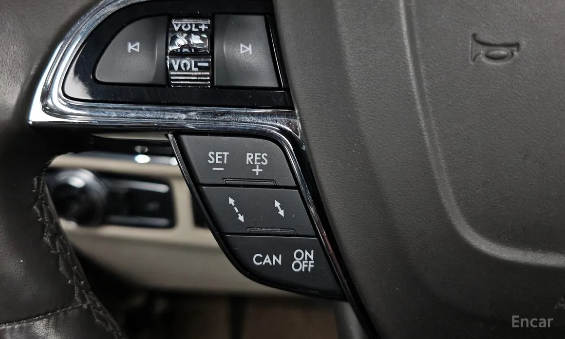 Фото 18 - Lincoln Navigator