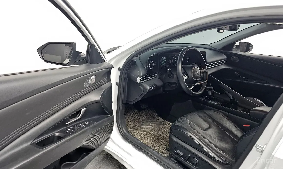 Фото 10 - Hyundai Avante