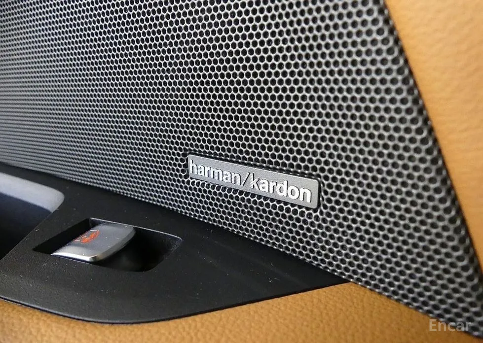 Фото 13 - BMW i4