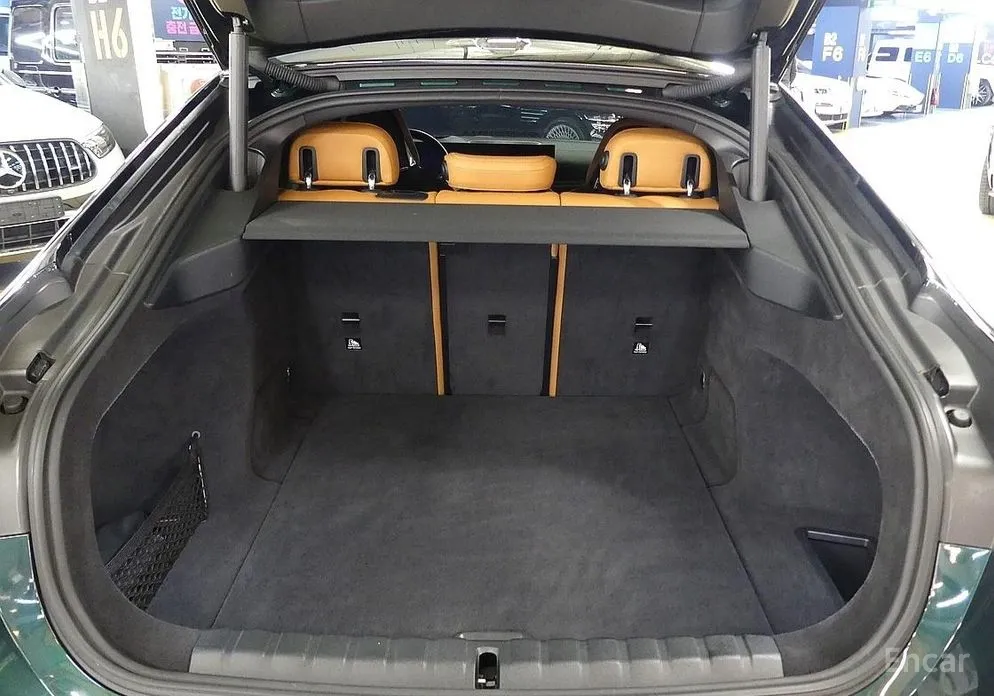 Фото 16 - BMW i4