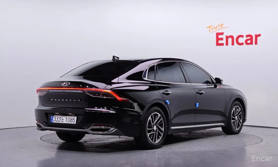 Фото 2 - Hyundai Grandeur