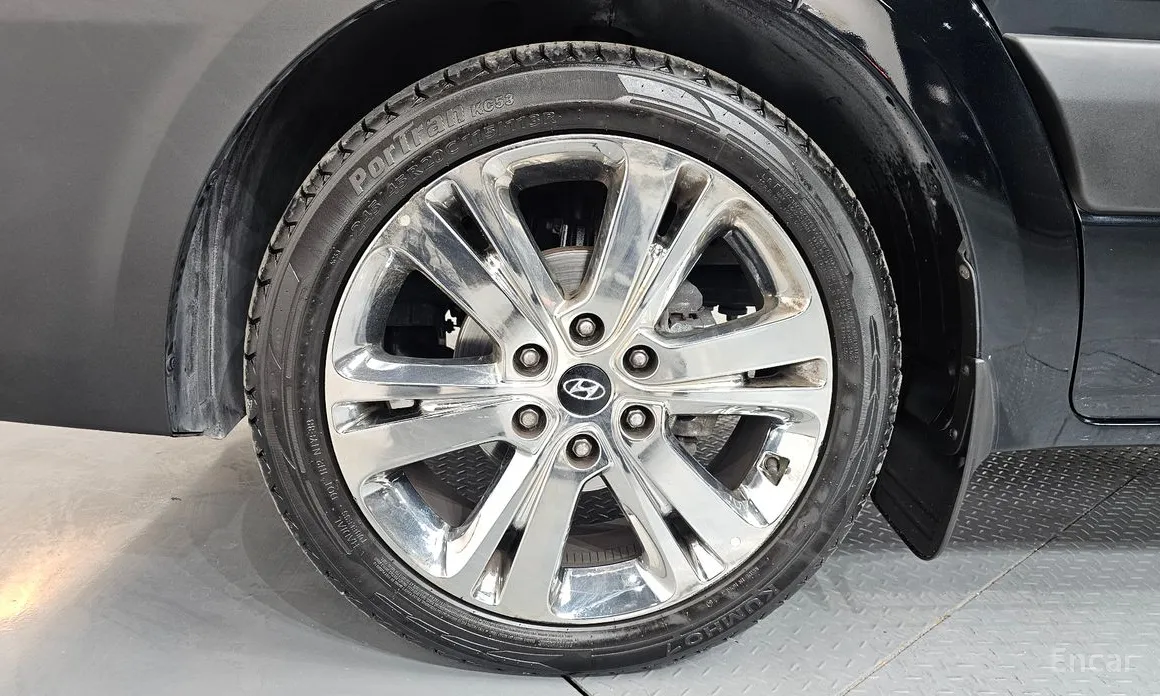 Фото 5 - Hyundai Solati