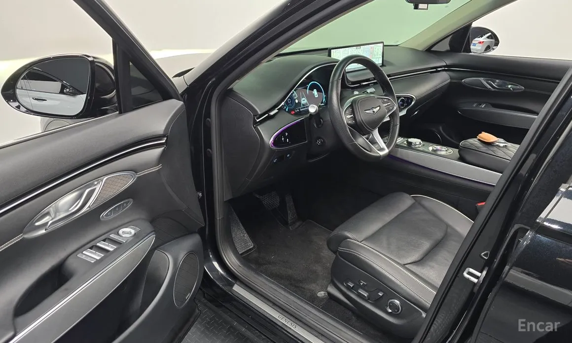 Фото 11 - Genesis GV70