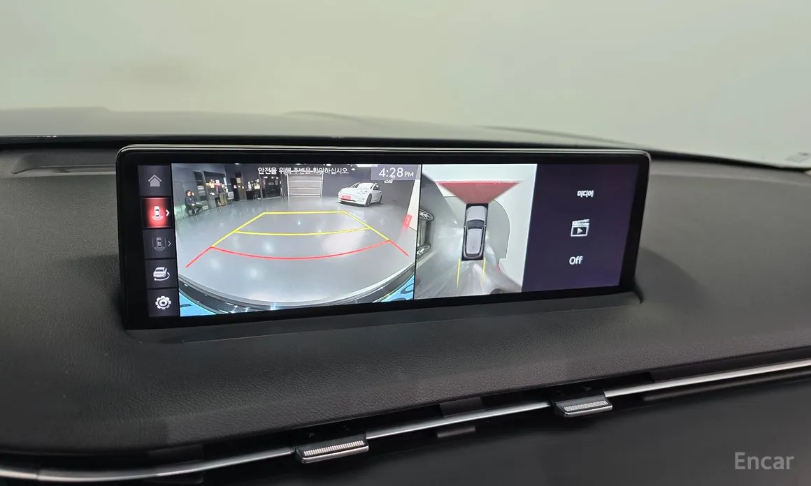 Фото 16 - Genesis GV70