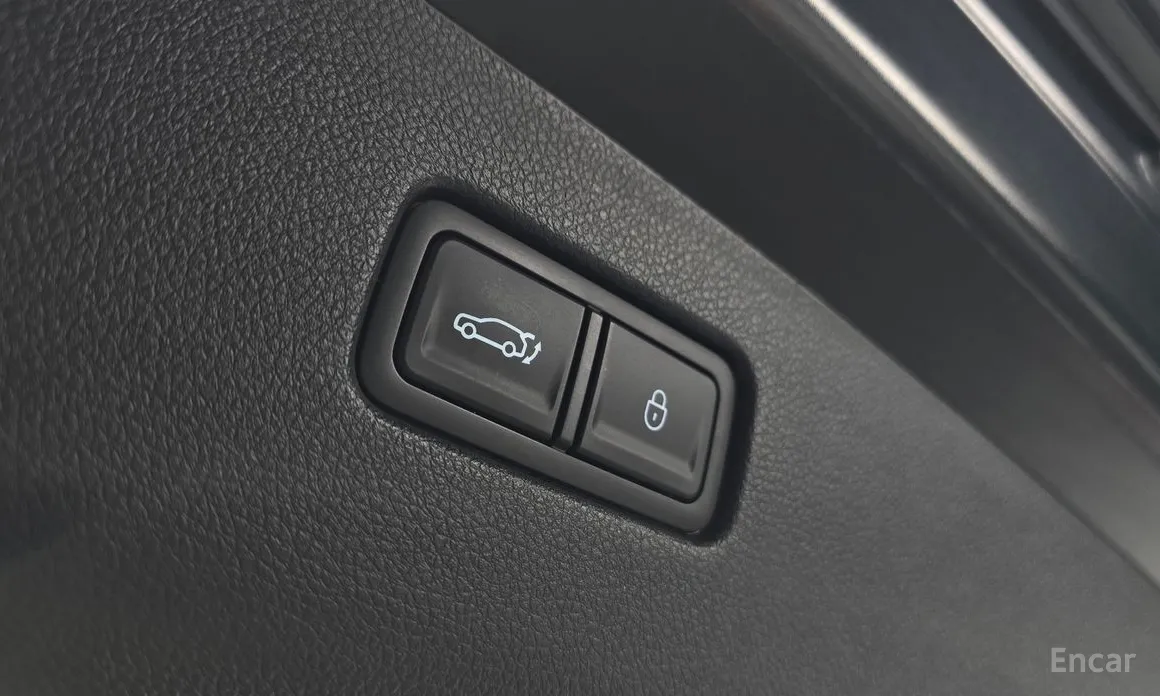 Фото 20 - Genesis GV70