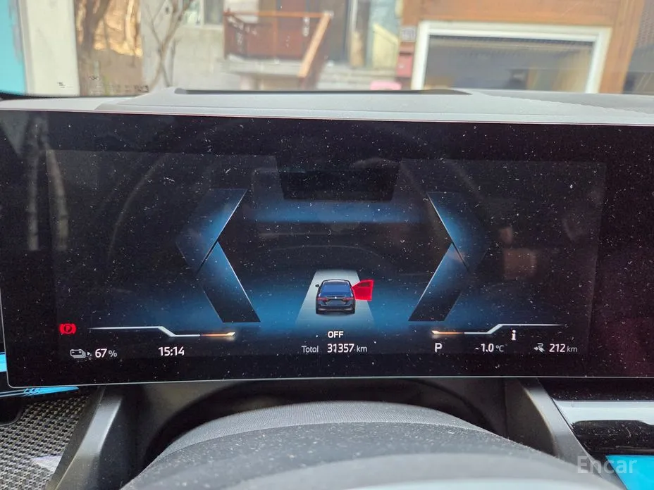 Фото 11 - BMW i5