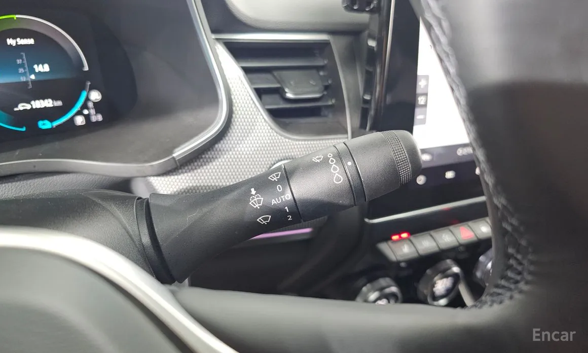 Фото 19 - Renault Arkana