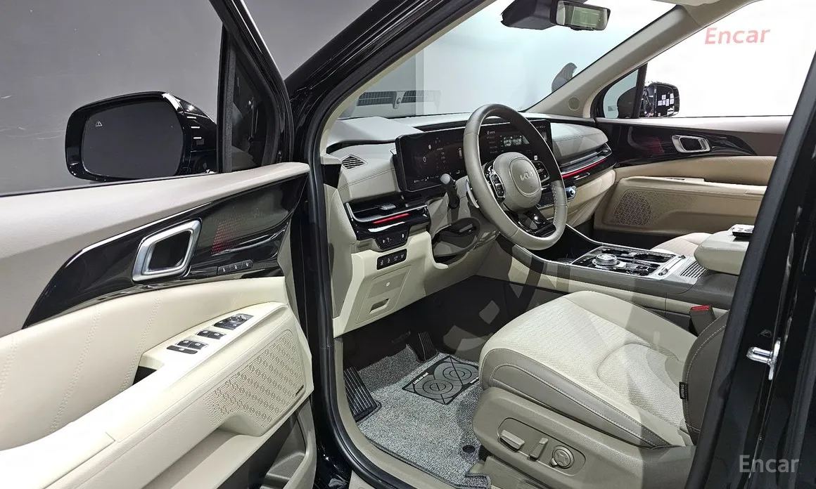 Фото 11 - Kia Carnival