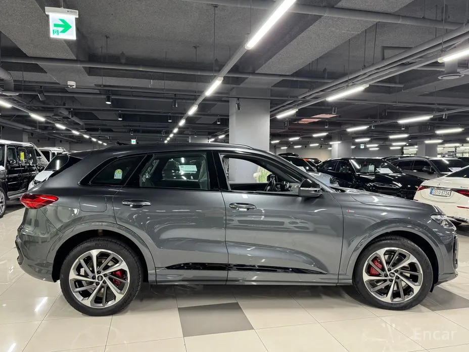 Фото 2 - Audi Q5