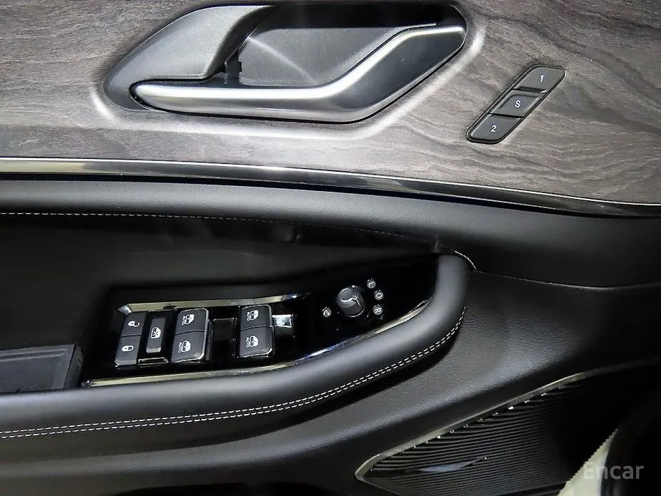 Фото 13 - Jeep Cherokee