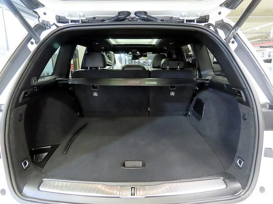 Фото 16 - Jeep Cherokee