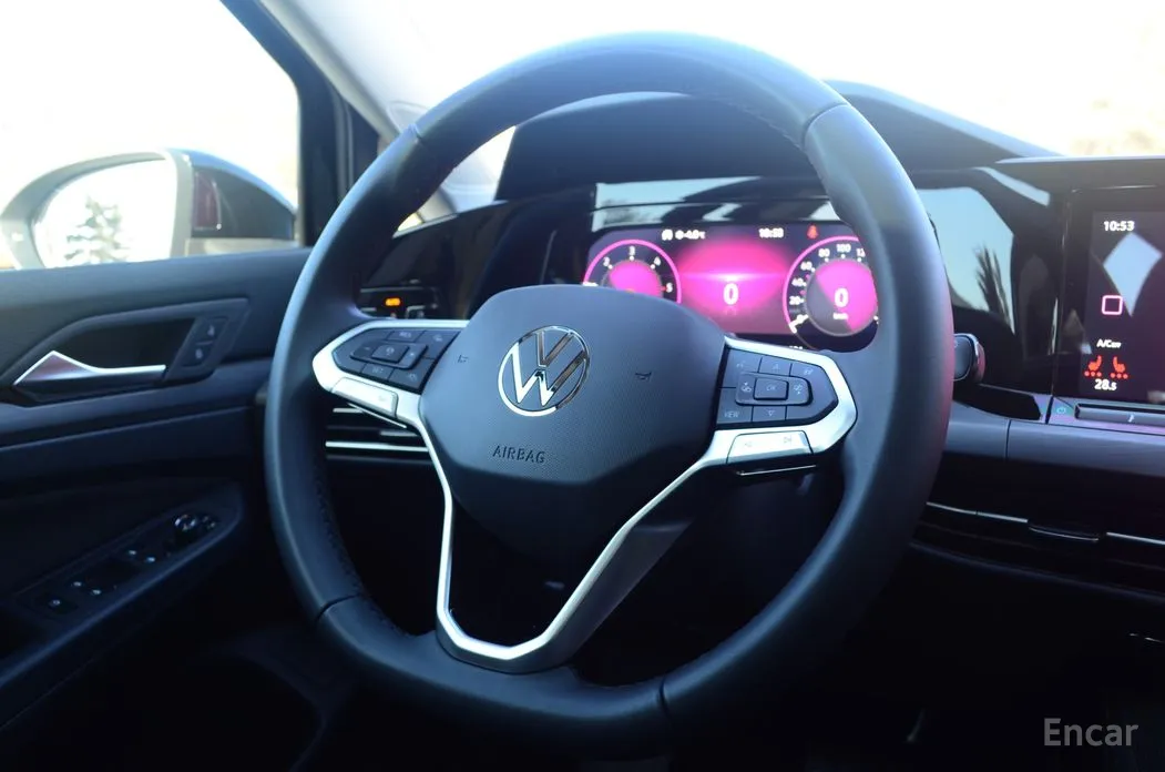 Фото 15 - Volkswagen Golf