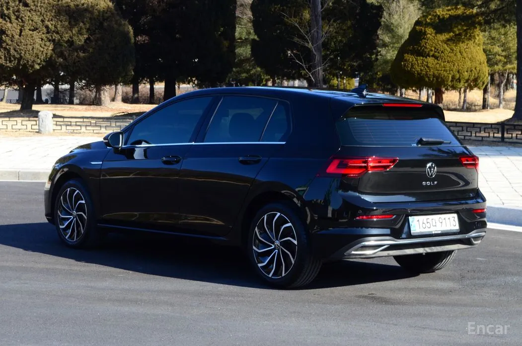 Фото 2 - Volkswagen Golf