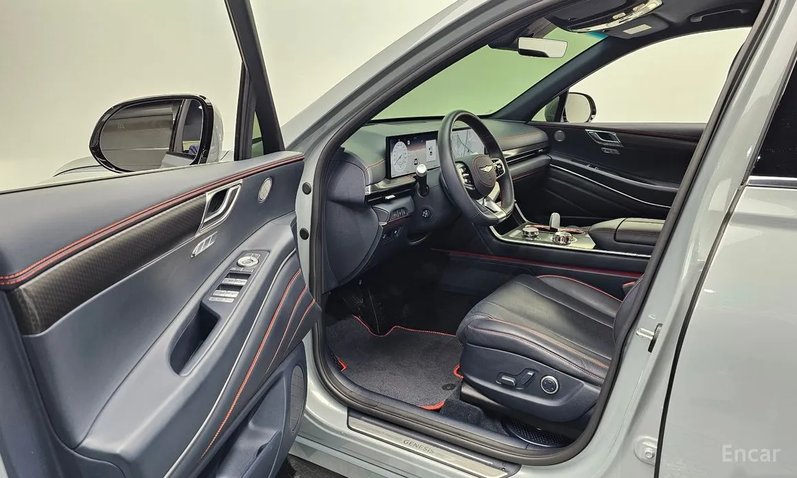 Фото 10 - Genesis GV80