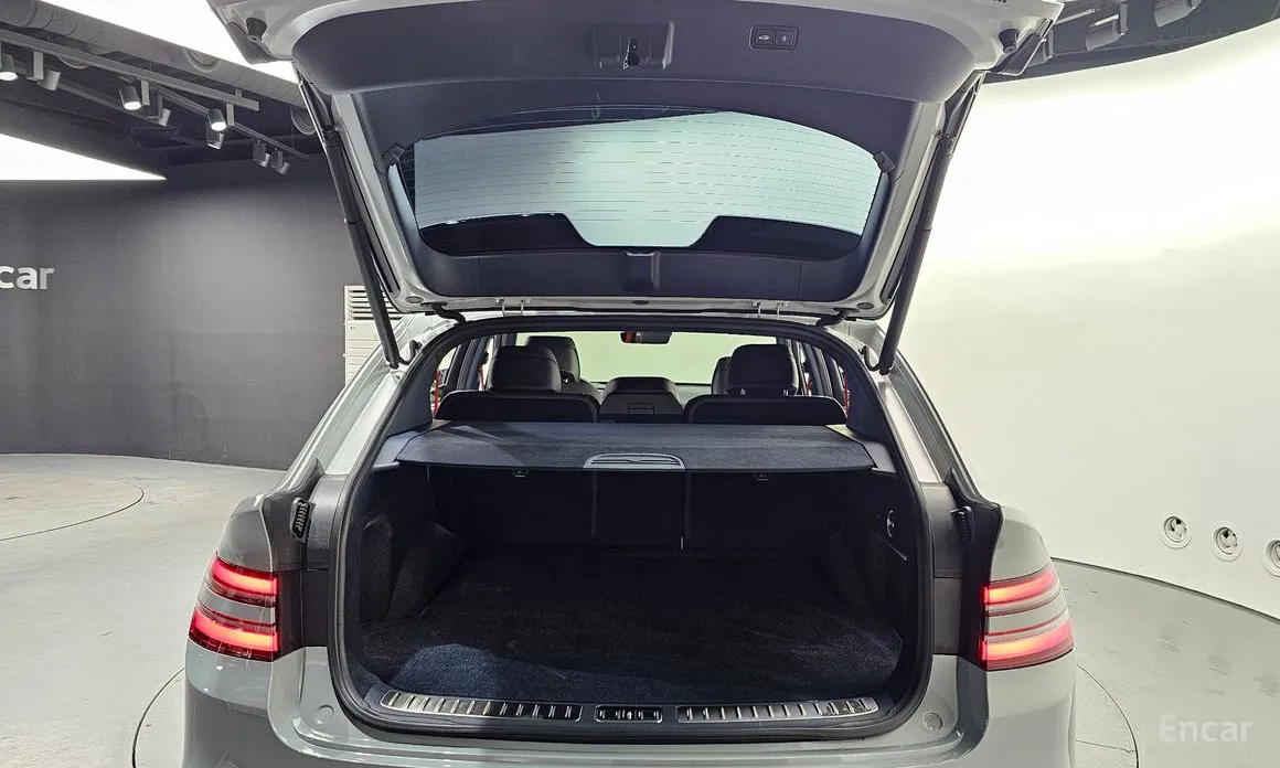 Фото 20 - Genesis GV80