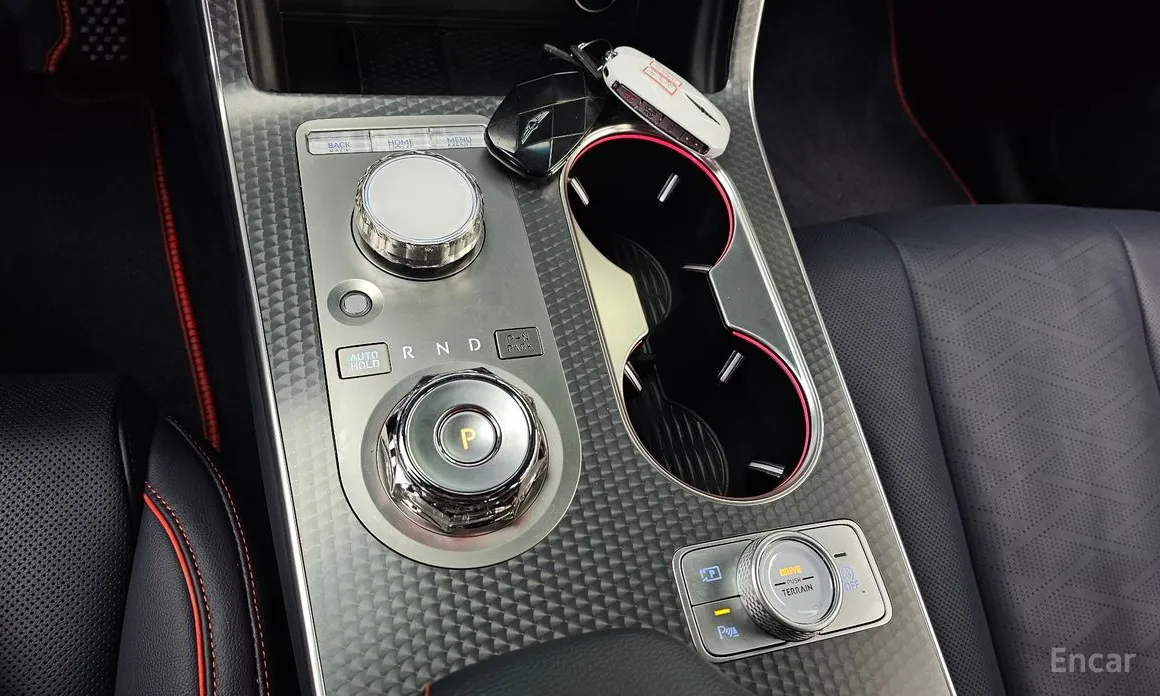 Фото 9 - Genesis GV80