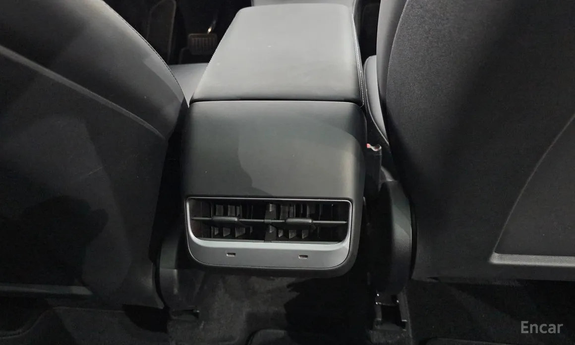 Фото 19 - Tesla Model Y