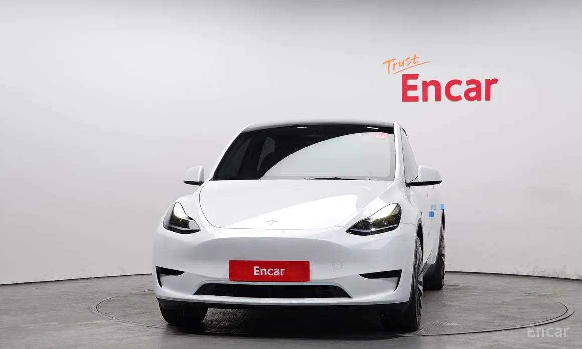 Фото 3 - Tesla Model Y