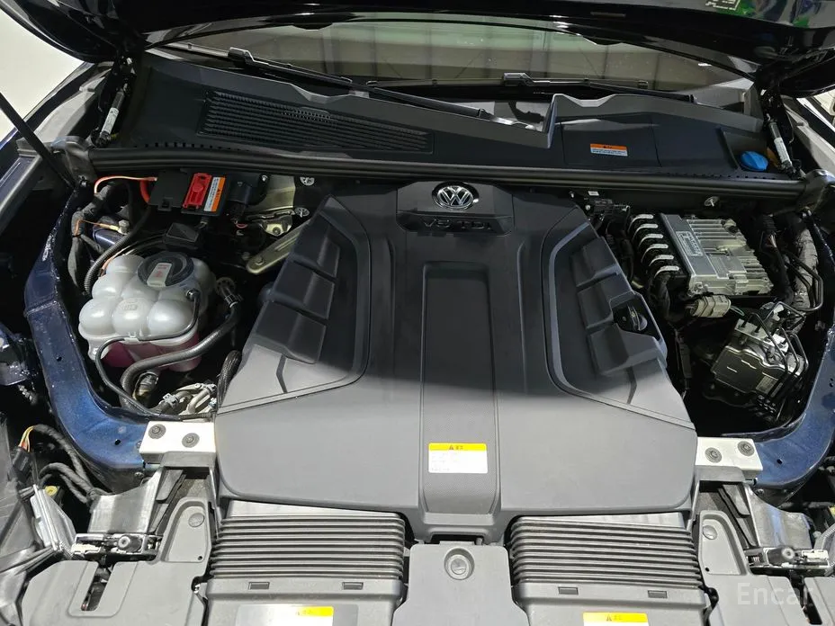 Фото 17 - Volkswagen Touareg