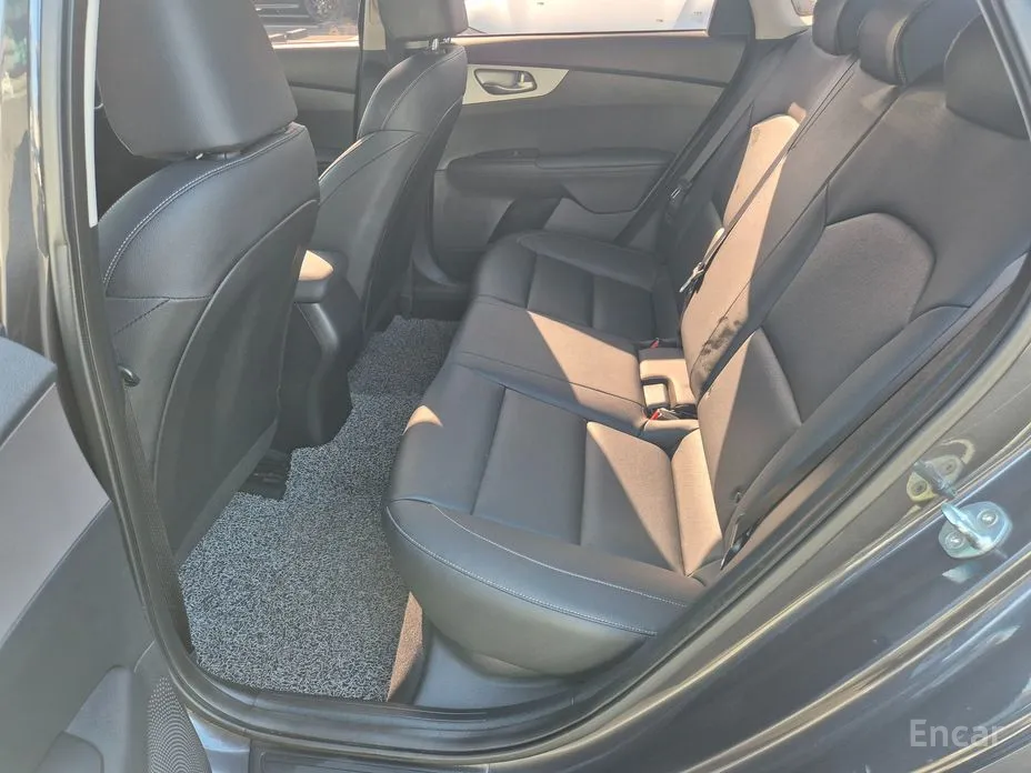 Фото 18 - Kia K3